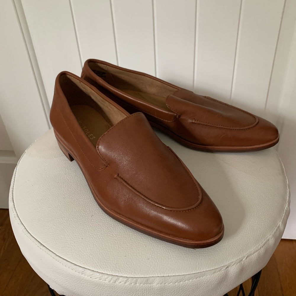 BRAND NEW Aerosoles loafers